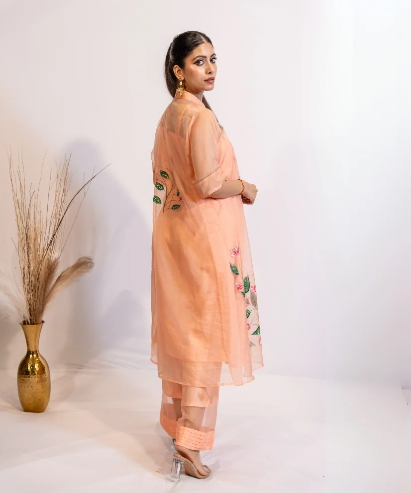 Peach Hand-painted Organza Kurta Set Peach Hand-painted Organza Kurta Set
